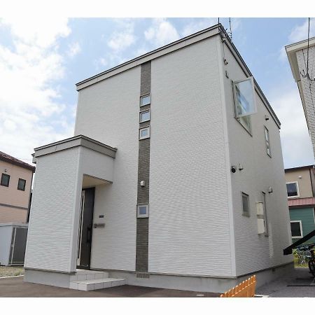 函館市 モノクローム 函館ヴィラ エクステリア 写真